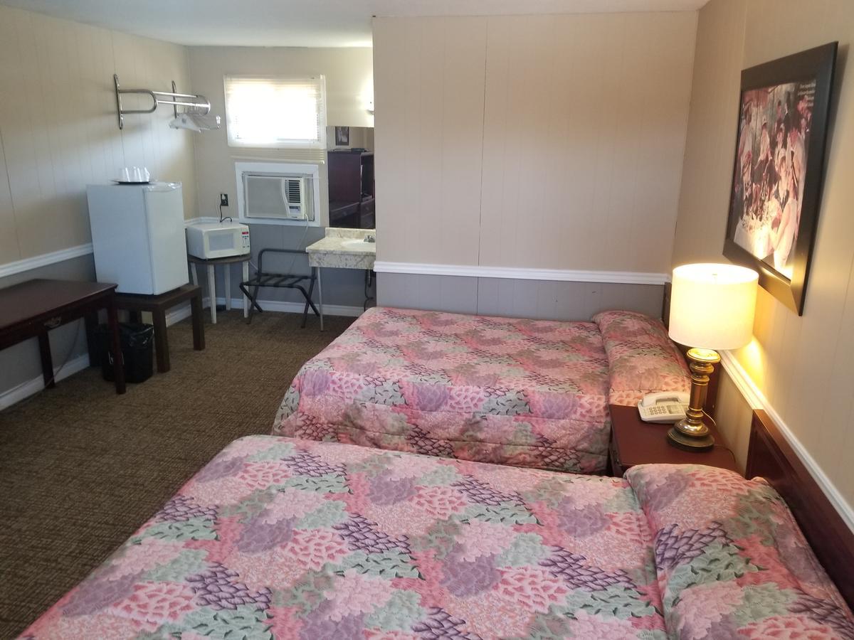 Twin Oaks Motel Orono Eksteriør billede